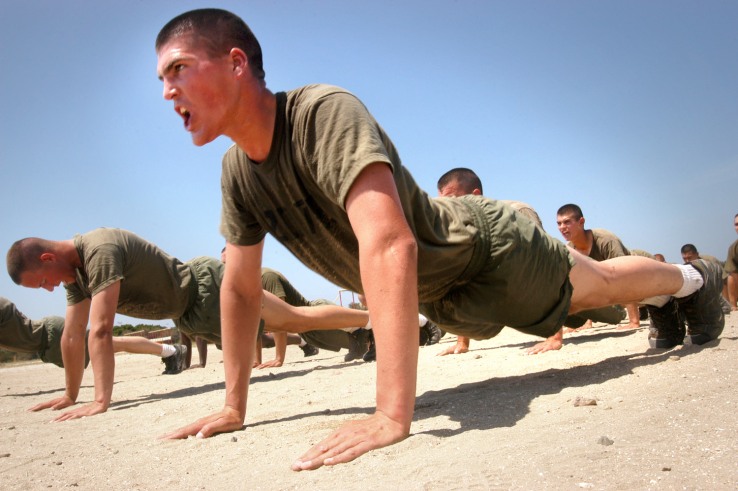 Marines_do_pushups